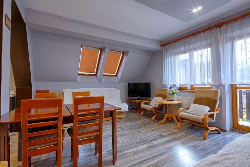 Apartment - - 10 People - Droga Na Bystre